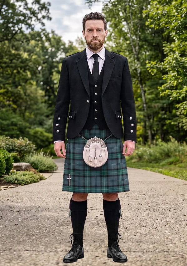 Traditional_Aberfeldy_Tartan_7748_Kilt_and_Argyle_Jacket_Kilt_Outfit_front_image