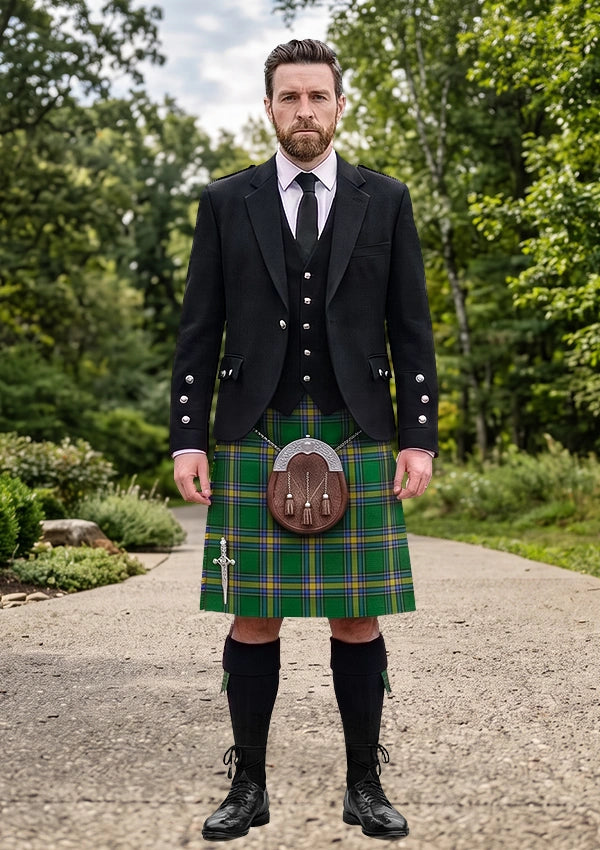 Traditional_Alberta_Tartan_2055_Kilt_and_Argyle_Jacket_Kilt_Outfit_front_image