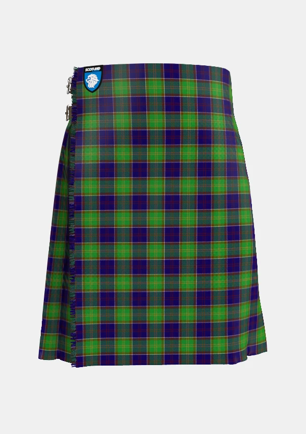 Traditional_Ayrshire_tartan_front_image_with_pleated_design_and_adjustable_buckles_for_men