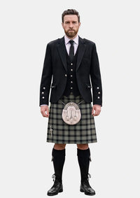 Traditional_Beal_Richard_Family_Tartan_Kilt_and_Argyle_Jacket_Kilt_Outfits_front_image