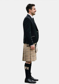 Traditional_Beige_tartan_Kilt_and_Argyle_Jacket_Kilt_Outfits_right_image