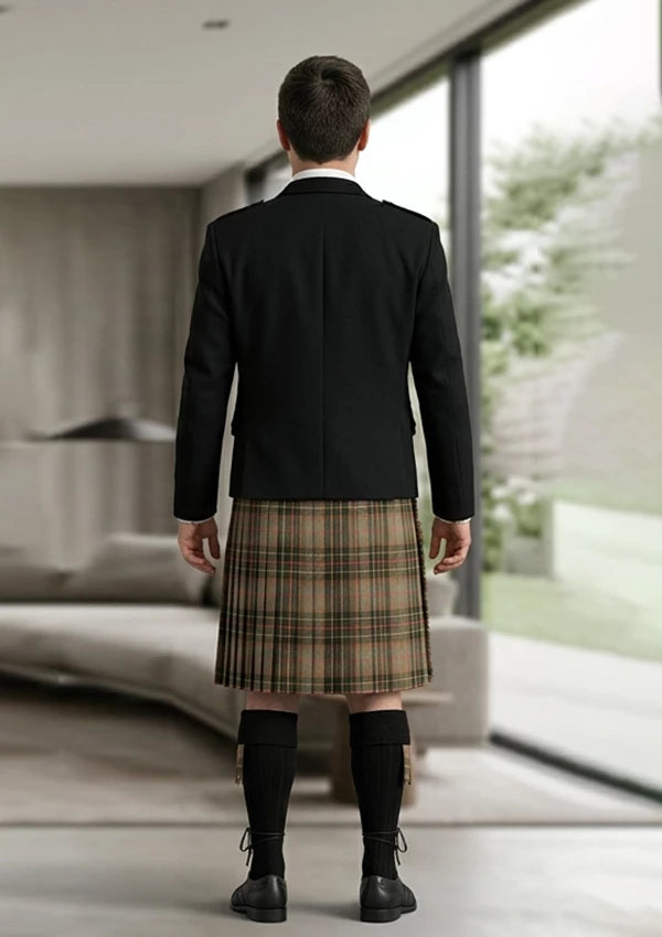Traditional_Brodie_Hunting_Weathered_Tartan_Kilt_and_Argyle_Jacket_Kilt_Outfit_back_image