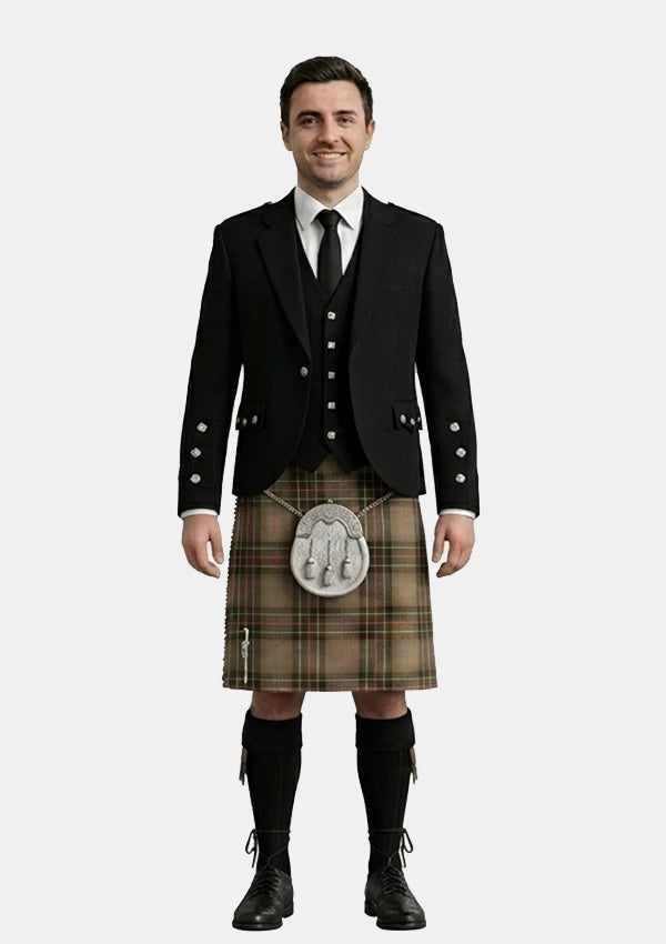 Traditional_Brodie_Hunting_Weathered_Tartan_Kilt_and_Argyle_Jacket_Kilt_Outfits_front_image