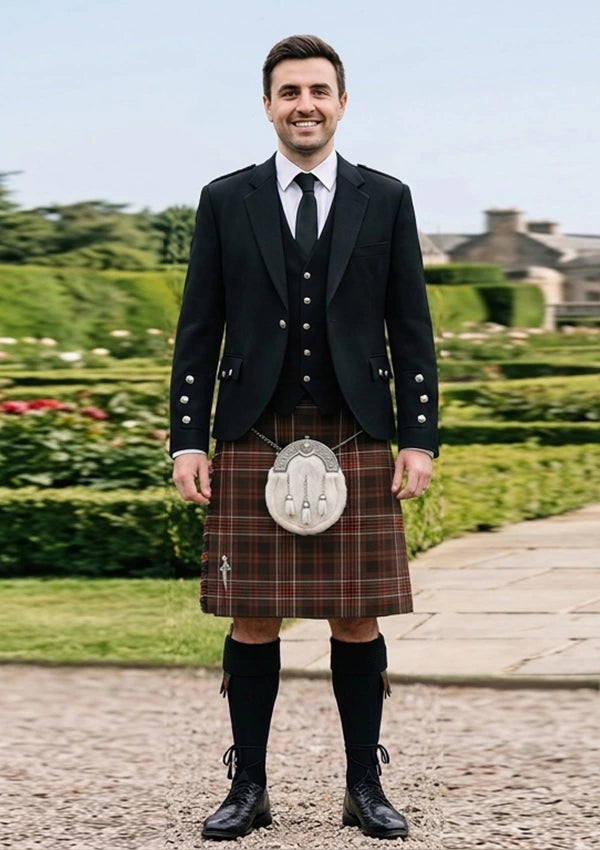 Traditional_Caithness_Tartan_2466_Kilt_and_Argyle_Jacket_Kilt_Outfit_front_image