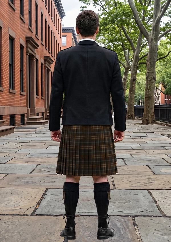 Traditional_Calderwood_R_Family_Tartan_Kilt_and_Argyle_Jacket_Kilt_Outfit_back_image