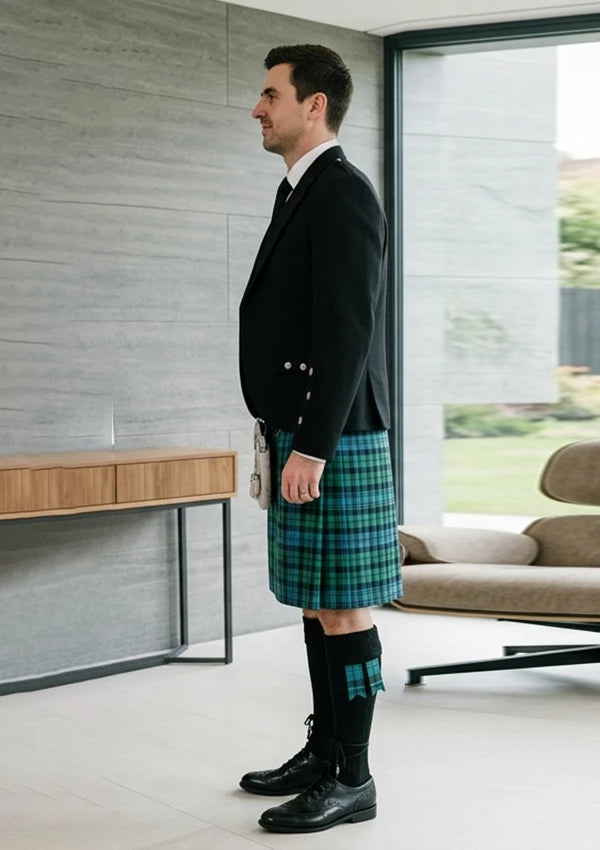 Traditional_Campbell_Ancient_Tartan_Kilt_and_Argyle_Jacket_Kilt_Outfit_left_image