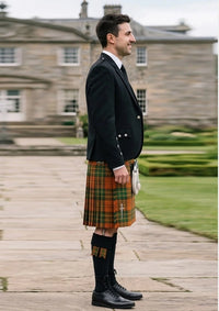 Traditional_Celtic_Combat_tartan_7160_Kilt_and_Argyle_Jacket_Kilt_Outfit_right_image
