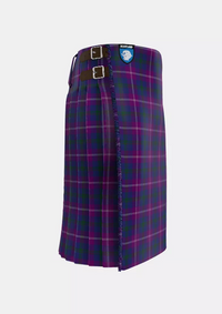Traditional_Clans_of_Caledonia_Tartan_5923_kilt_right_image_with_pleated_design_and_adjustable_buckles_for_men