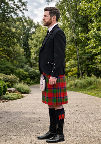 Traditional_Dalriada_Tartan_11019_Kilt_and_Argyle_Jacket_Kilt_Outfit_left_image