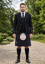 Traditional_Daly_Tartan_11608_Kilt_and_Argyle_Jacket_Kilt_Outfit_front_image