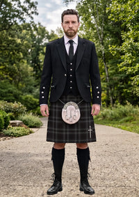 Traditional_Devlin_H_Family_Tartan_Kilt_and_Argyle_Jacket_Kilt_Outfit_front_image