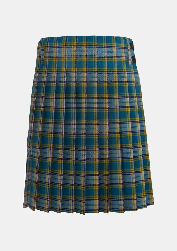 Traditional_Dunn_tartan_back_image_with_pleated_design_and_adjustable_buckles_for_men