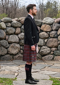Traditional_Faulkner_Tartan_10080_Kilt_and_Argyle_Jacket_Kilt_Outfit_right_image