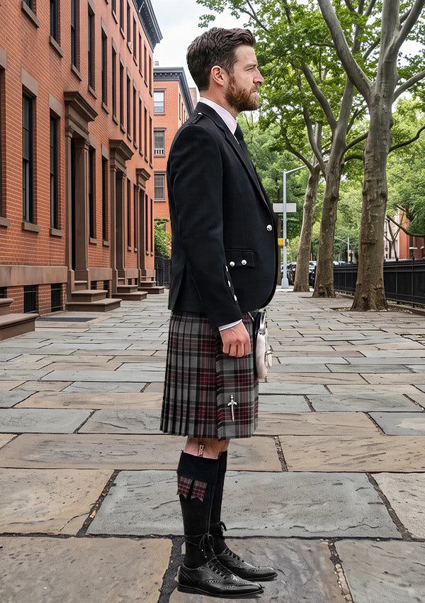 Traditional_Flynn_Tartan_4056_Kilt_and_Argyle_Jacket_Kilt_Outfit_right_image