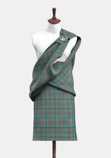 Traditional_Giants_Causeway_Tartan_10430_Great_Kilt_front_image