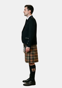 Traditional_Gunn_Weathered_Tartan_Kilt_and_Argyle_Jacket_Kilt_Outfits_left_image