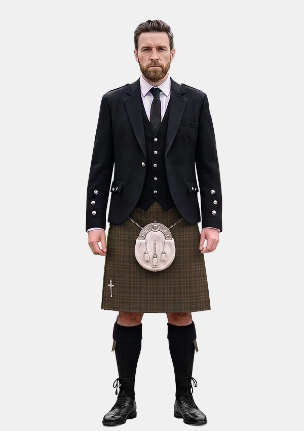 Traditional_Howells_Tartan_3111_Kilt_and_Argyle_Jacket_Kilt_Outfits_front_image