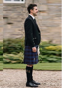 Traditional_Hume_tartan_127_Kilt_and_Argyle_Jacket_Kilt_Outfit_right_image