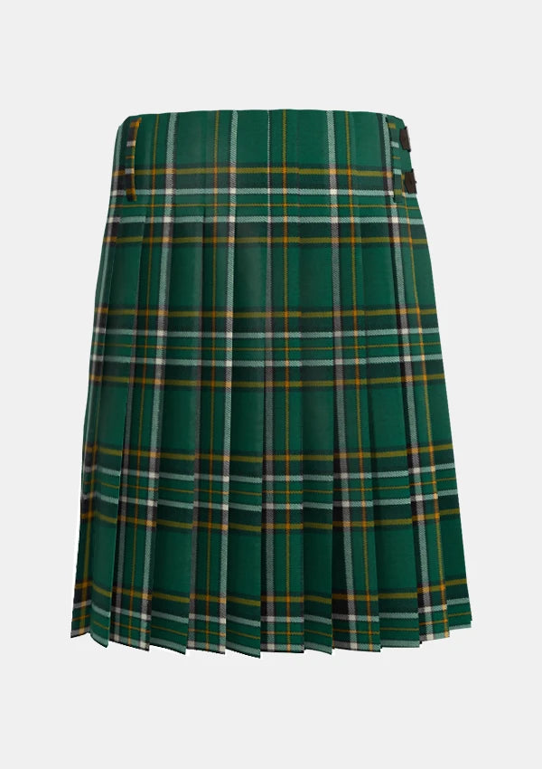 Traditional_Irish_tartan_back_image_with_pleated_design_and_adjustable_buckles_for_men