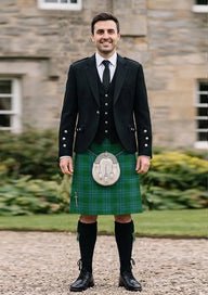 Traditional_Irving_of_Bonshaw_tartan_2609_Kilt_and_Argyle_Jacket_Kilt_Outfit_front_image