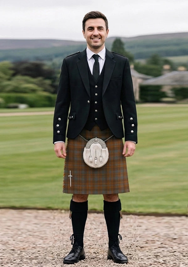 Traditional_Jardine_Tartan_1432_Kilt_and_Argyle_Jacket_Kilt_Outfit_front_image