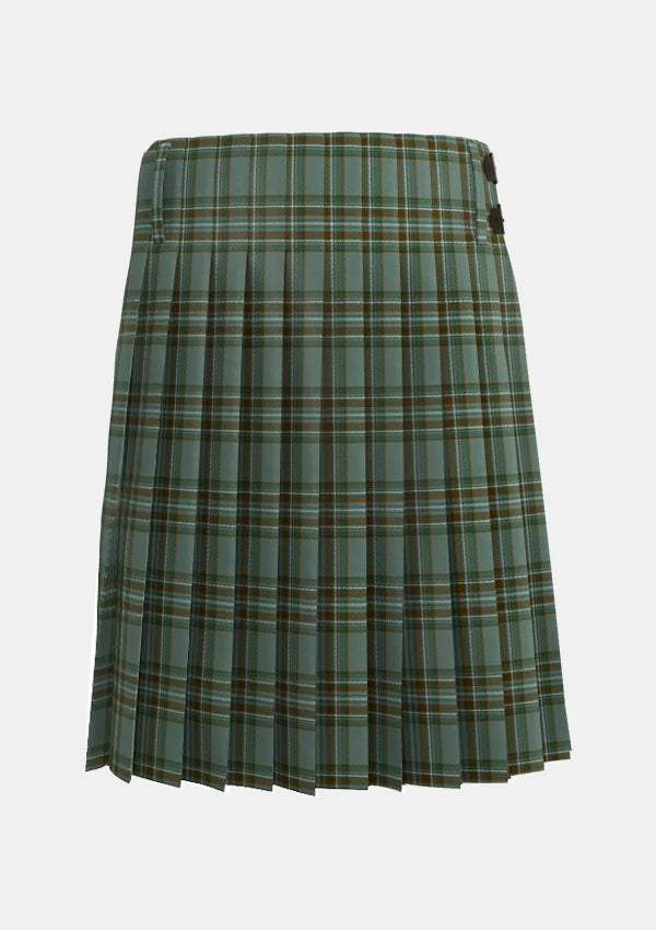 Traditional_Kelly_tartan_back_image_with_pleated_design_and_adjustable_buckles_for_men