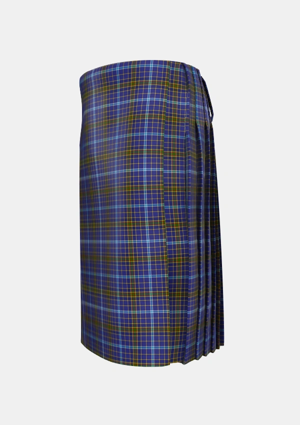 Traditional_Knox_2_Tartan_5711_kilt_left_image_with_pleated_design_and_adjustable_buckles_for_men