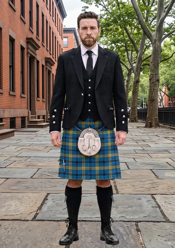 Traditional_Laing_Tartan_6096_Kilt_and_Argyle_Jacket_Kilt_Outfit_front_image
