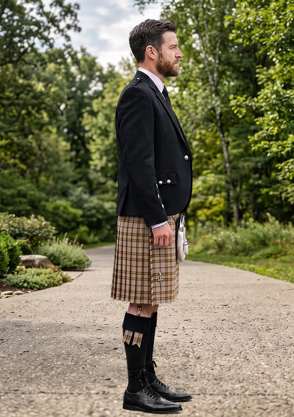 Traditional_Lister_Tartan_10650_Kilt_and_Argyle_Jacket_Kilt_Outfit_right_image