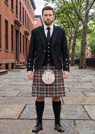 Traditional_Little_Arisaid_Tartan_4137_Kilt_and_Argyle_Jacket_Kilt_Outfit_front_image
