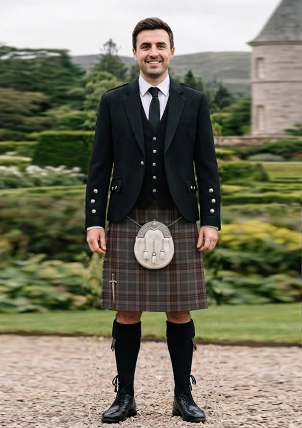 Traditional_Lomond_Mist_tartan_10442_Kilt_and_Argyle_Jacket_Kilt_Outfit_front_image