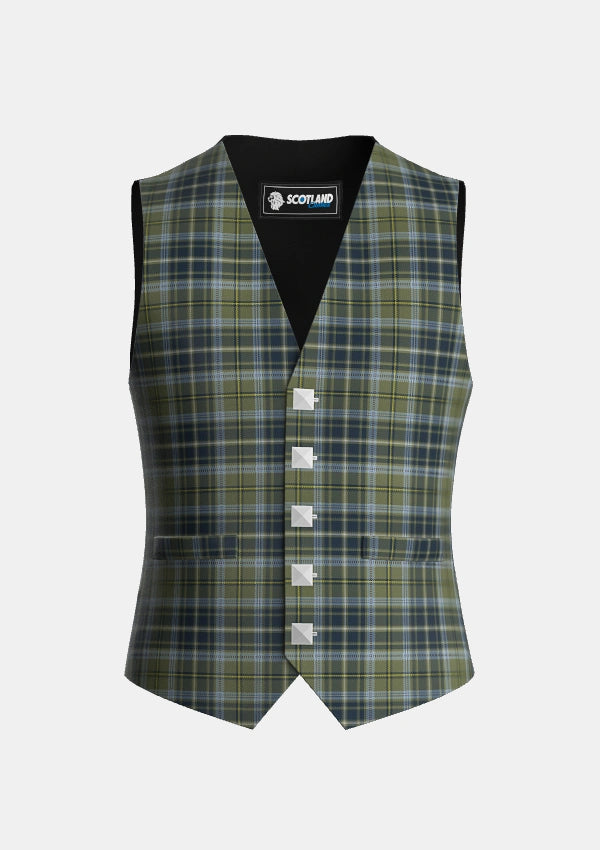 Traditional_MacBean_Hunting_Tartan_13595_Waistcoat_front_image