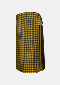 Traditional_MacLeod_1831_Tartan_1278_kilt_left_image_with_pleated_design_and_adjustable_buckles_for_men