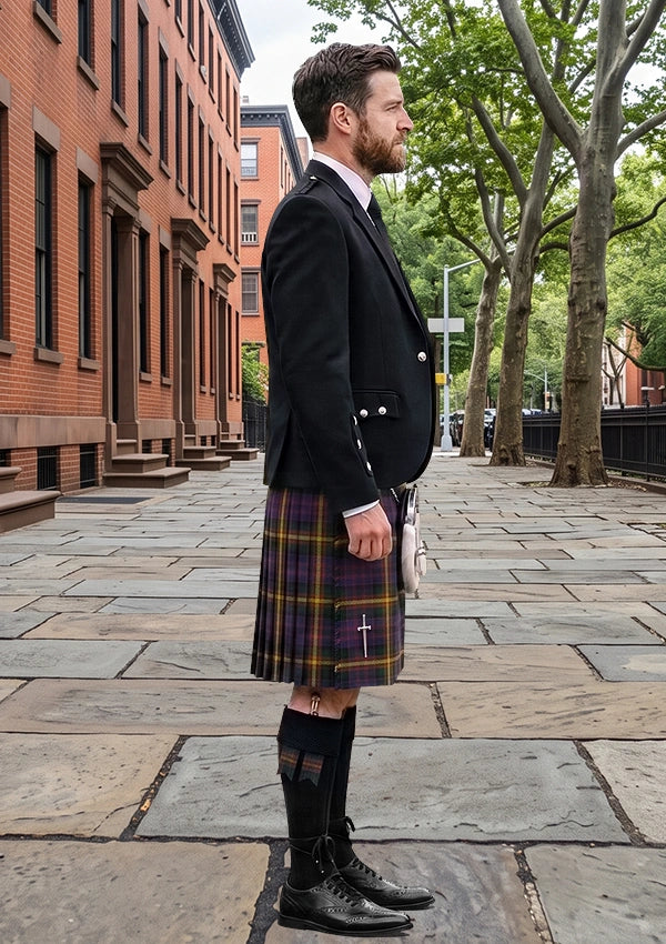 Traditional_MacSporran_Tartan_495_Kilt_and_Argyle_Jacket_Kilt_Outfit_right_image