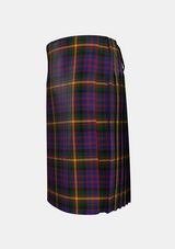 Traditional_MacSporran_Tartan_kilt_left_image_with_pleated_design_and_adjustable_buckles_for_men