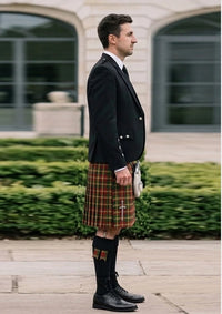 Traditional_Maple_Leaf_Tartan_2034_Kilt_and_Argyle_Jacket_Kilt_Outfit_right_image
