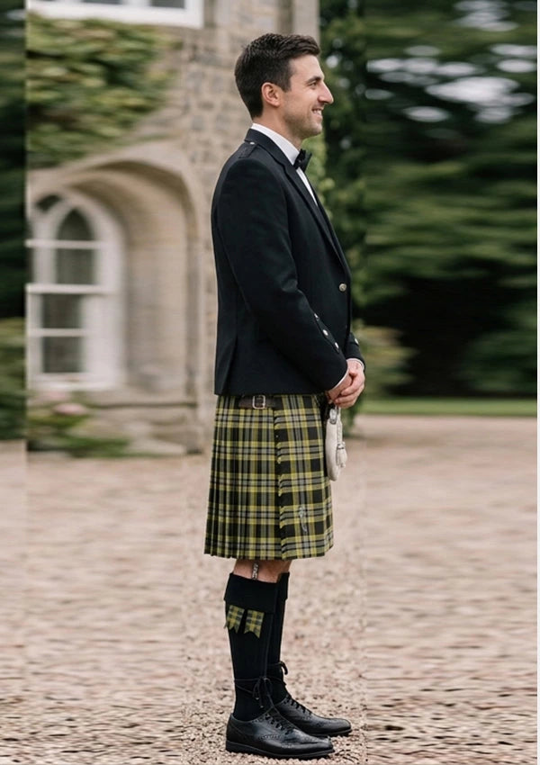 Traditional_McIntyre_Collegium_tartan_12730_Kilt_and_Argyle_Jacket_Kilt_Outfit_right_image