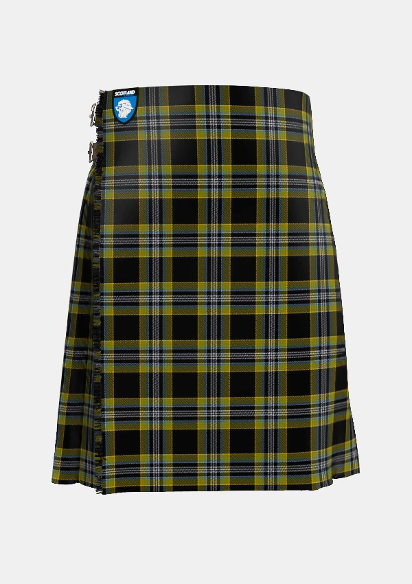 Traditional_McIntyre_Collegium_tartan_front_image_with_pleated_design_and_adjustable_buckles_for_men