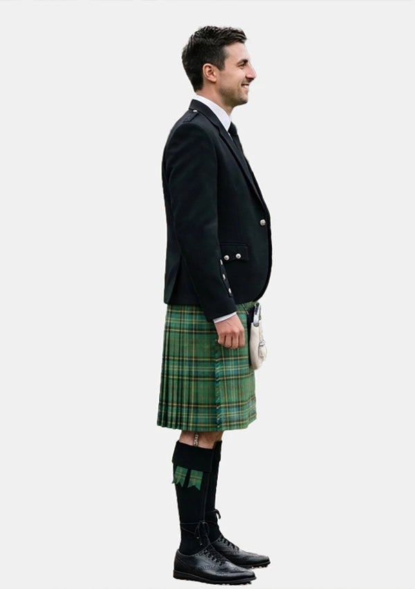Traditional_Mcmillan_Hunting_tartan_668_Kilt_and_Argyle_Jacket_Kilt_Outfits_right_image