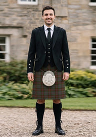 Traditional_Modern_Robertson_tartan_2148_Kilt_and_Argyle_Jacket_Kilt_Outfit_front_image