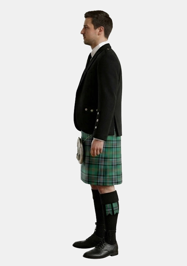 Traditional_Munro_tartan_Kilt_and_Argyle_Jacket_Kilt_Outfits_left_image
