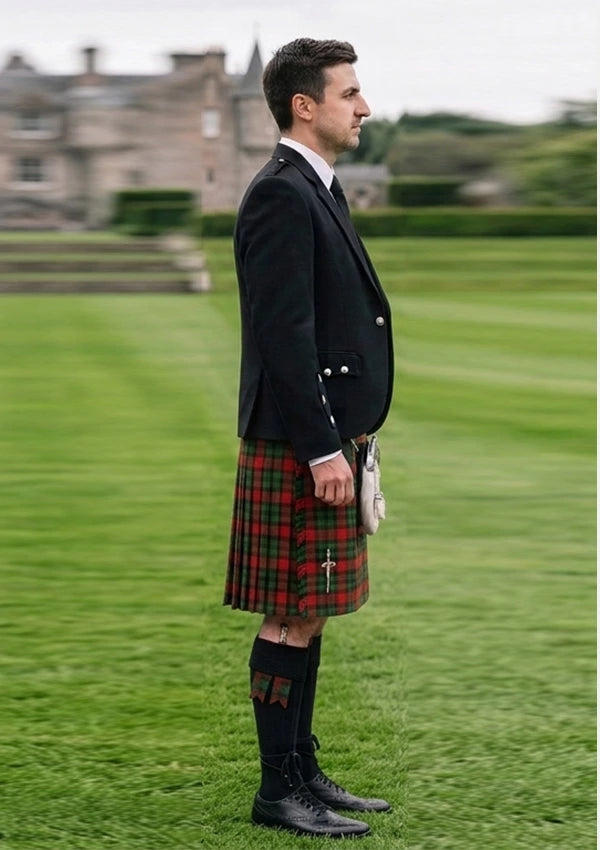 Traditional_Murdoch_Tartan_5646_Kilt_and_Argyle_Jacket_Kilt_Outfit_right_image