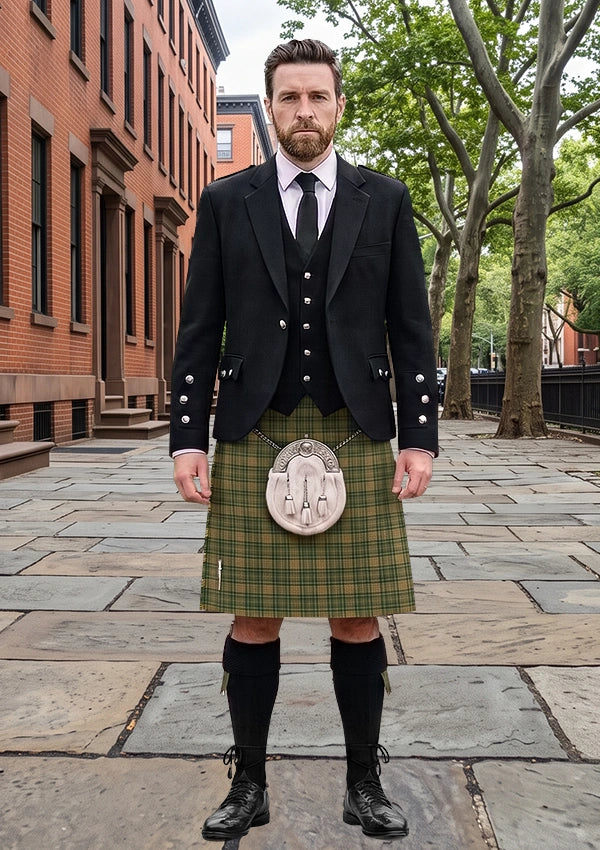 Traditional_O_Farrell_Tartan_1875_Kilt_and_Argyle_Jacket_Kilt_Outfit_front_image
