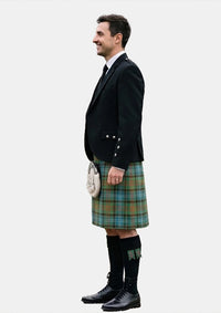 Traditional_Paisley_tartan_640_Kilt_and_Argyle_Jacket_Kilt_Outfits_left_image