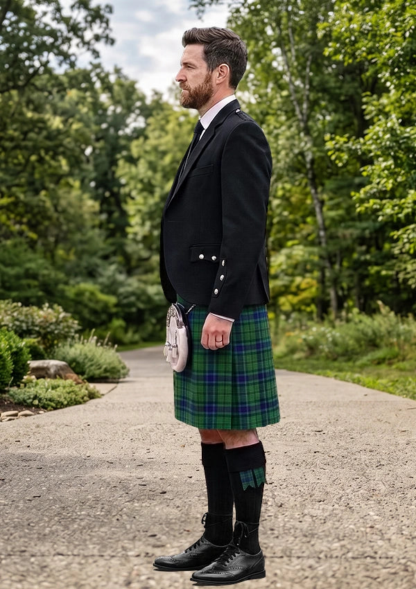 Traditional_Peter_Pan_Tartan_5505_Kilt_and_Argyle_Jacket_Kilt_Outfit_left_image