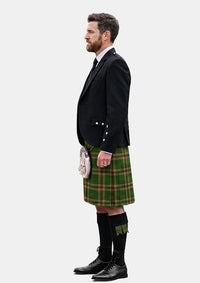 Traditional_Pettigrew_J_Family_Tartan_Kilt_and_Argyle_Jacket_Kilt_Outfits_left_image