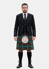Traditional_Phelan_T_Tartan_14835_Kilt_and_Argyle_Jacket_Kilt_Outfits_front_image