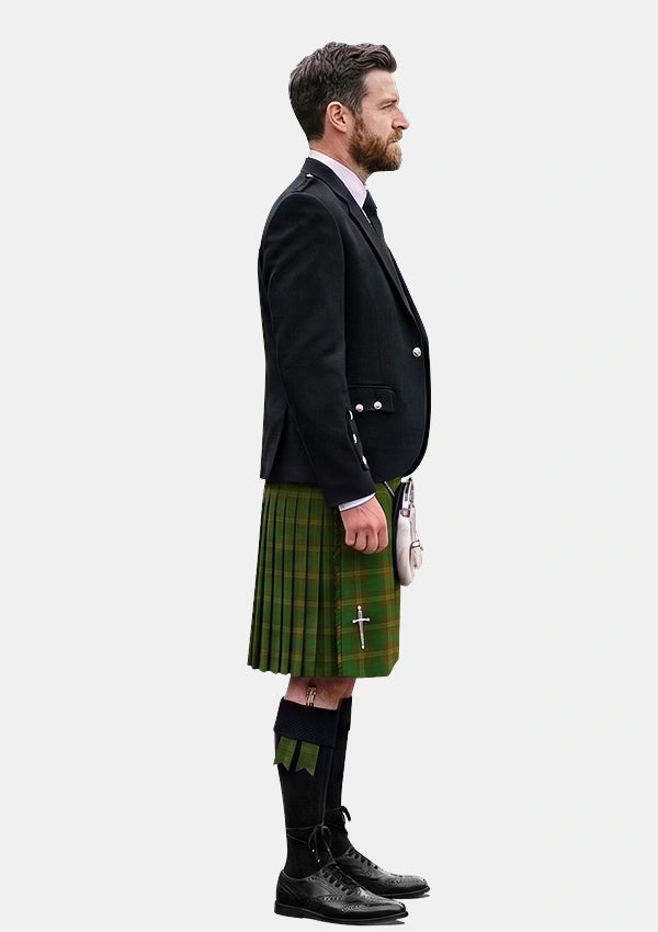 Traditional_Prince_David_Tartan_826_Kilt_and_Argyle_Jacket_Kilt_Outfits_right_image