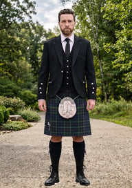 Traditional_Purves_Tartan_11173_Kilt_and_Argyle_Jacket_Kilt_Outfit_front_image