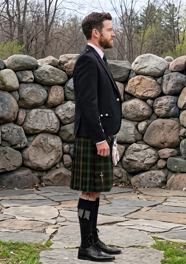 Traditional_Ross_Ryan_Tartan_7637_Kilt_and_Argyle_Jacket_Kilt_Outfit_right_image